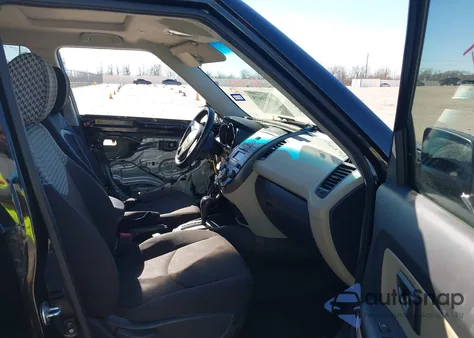 2010 Kia Soul ! from USA, damaged, VIN KNDJT2A21A7180086